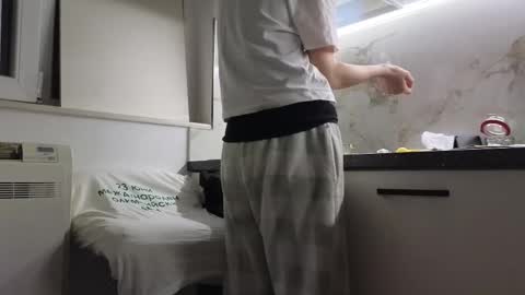 Snapshot of realanallovers chatting on 03-01-25, 07:48 BalancedSexLife online show from 03-01-25, 07:48