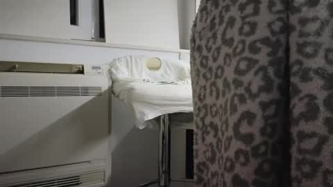 Snapshot of realanallovers chatting on 03-09-25, 12:42 BalancedSexLife online show from 03-09-25, 12:42