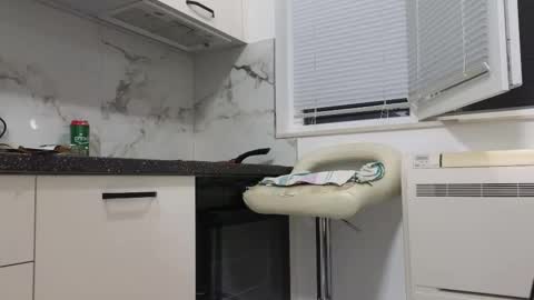 Snapshot of realanallovers chatting on 09-16-25, 07:37 BalancedSexLife online show from 09-16-25, 07:37