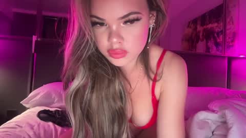 Jade  online show from 12-19-24, 04:56