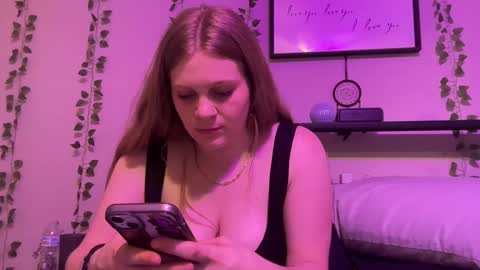 Snapshot of realpurp_ chatting on 01-28-25, 06:16 Preston  Stella online show from 01-28-25, 06:16