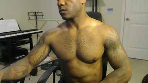 Snapshot of realreyblack chatting on 10-12-25, 03:00 Rey online show from 10-12-25, 03:00