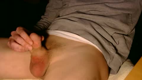 Snapshot of realslimfit chatting on 12-17-25, 03:07 realslimfit online show from 12-17-25, 03:07