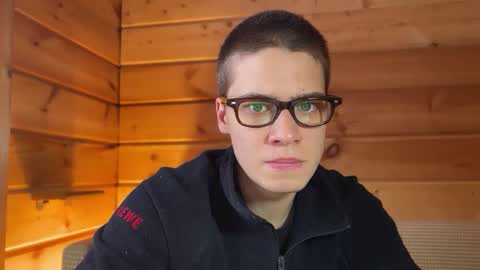 AliceEve online show from 12-15-25, 09:35