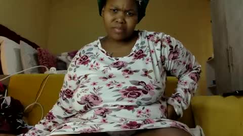 Snapshot of realsweetheart chatting on 01-22-25, 08:40 REAL1SWEETHEART online show from 01-22-25, 08:40