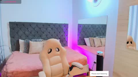 Snapshot of rebeca_cortez1 chatting on 01-18-25, 03:31 I invite you to my birthday on November 3th online show from 01-18-25, 03:31