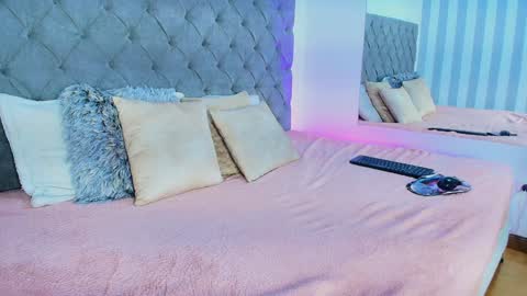 Snapshot of rebeca_cortez1 chatting on 01-18-25, 06:34 I invite you to my birthday on November 3th online show from 01-18-25, 06:34