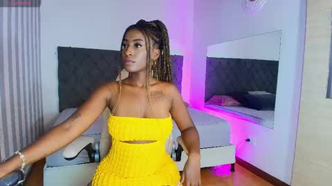 Snapshot of rebeca_cortez1 chatting on 02-28-25, 03:48 I invite you to my birthday on November 3th online show from 02-28-25, 03:48