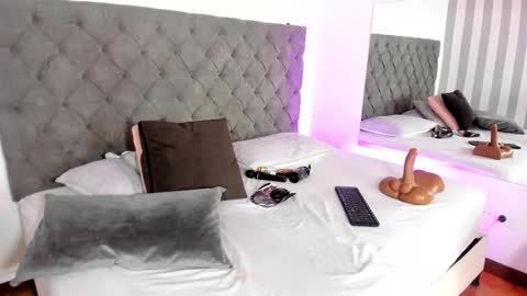 Snapshot of rebeca_cortez1 chatting on 03-03-25, 06:48 I invite you to my birthday on November 3th online show from 03-03-25, 06:48