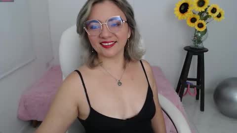 REBECA online show from 09-23-25, 12:30