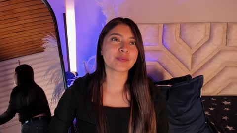 Snapshot of rebeca_williams_ chatting on 01-02-25, 11:49 Rebeca Williams online show from 01-02-25, 11:49