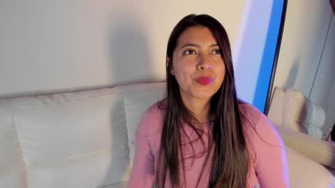 Snapshot of rebeca_williams_ chatting on 01-14-25, 03:01 Rebeca Williams online show from 01-14-25, 03:01