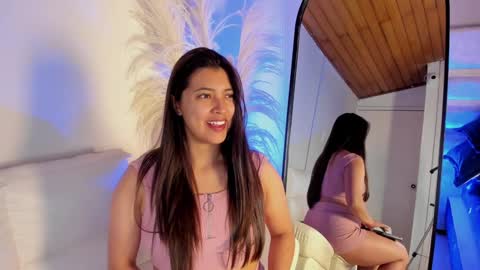 Snapshot of rebeca_williams_ chatting on 01-14-25, 11:58 Rebeca Williams online show from 01-14-25, 11:58