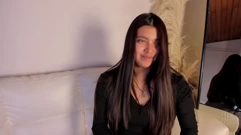 Snapshot of rebeca_williams_ chatting on 01-28-25, 01:29 Rebeca Williams online show from 01-28-25, 01:29