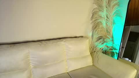 Snapshot of rebeca_williams_ chatting on 02-04-25, 02:07 Rebeca Williams online show from 02-04-25, 02:07