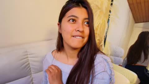 Snapshot of rebeca_williams_ chatting on 02-13-25, 11:15 Rebeca Williams online show from 02-13-25, 11:15