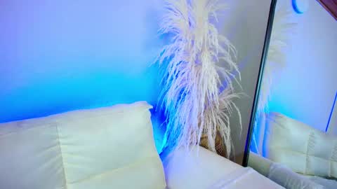Snapshot of rebeca_williams_ chatting on 02-24-25, 05:11 Rebeca Williams online show from 02-24-25, 05:11