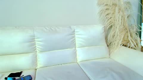 Snapshot of rebeca_williams_ chatting on 02-24-25, 09:09 Rebeca Williams online show from 02-24-25, 09:09