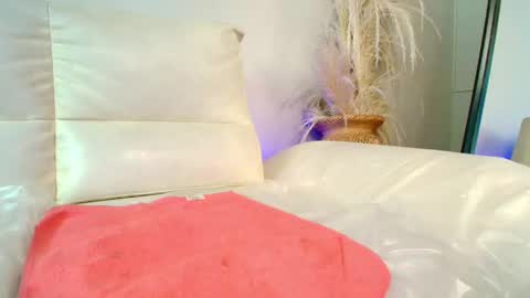 Snapshot of rebeca_williams_ chatting on 02-27-25, 09:36 Rebeca Williams online show from 02-27-25, 09:36