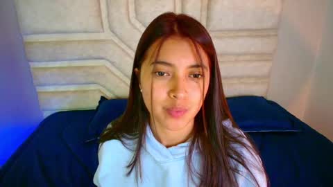 Snapshot of rebeca_williams_ chatting on 03-04-25, 10:38 Rebeca Williams online show from 03-04-25, 10:38