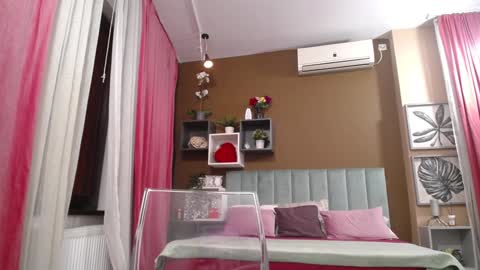 Snapshot of rebecablackx chatting on 01-14-25, 10:38 rebecablackx online show from 01-14-25, 10:38