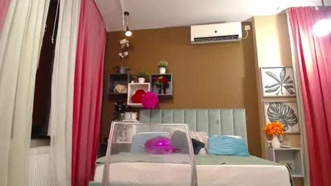 Snapshot of rebecablackx chatting on 02-28-25, 08:20 rebecablackx online show from 02-28-25, 08:20