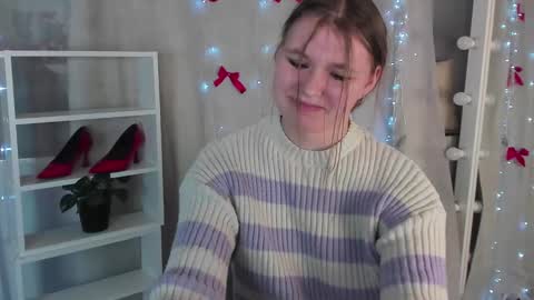 rebecca_____ online show from 01-09-25, 12:35