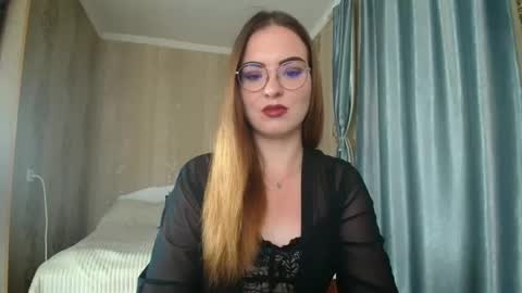 Rebecca online show from 09-11-25, 01:22