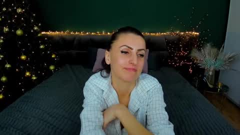 rebecca_diamonds online show from 12-30-24, 03:46