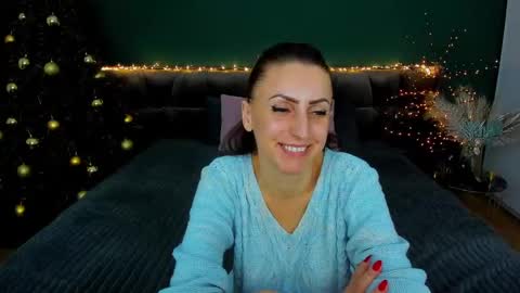 rebecca_diamonds online show from 01-04-25, 04:00