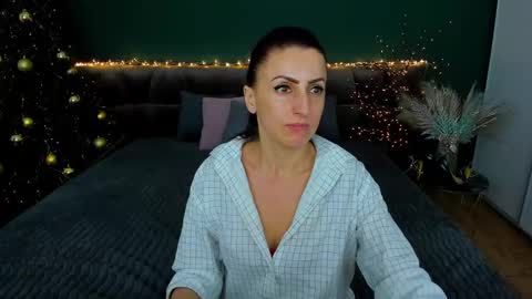 rebecca_diamonds online show from 01-08-25, 03:07