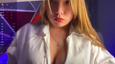 Snapshot of rebeccaeglitis chatting on 10-31-25, 05:58 Rebecca online show from 10-31-25, 05:58