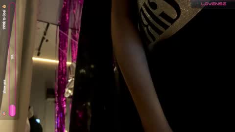 Rebecca Nikson online show from 10-15-25, 02:33