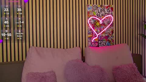 Snapshot of rebeldools chatting on 11-30-25, 04:27 rebeldools online show from 11-30-25, 04:27