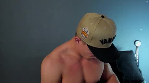 twitter REECET26 instagram RECCETAYLOR online show from 10-15-25, 12:22