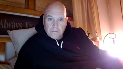 Mtn. Man online show from 11-07-25, 02:44