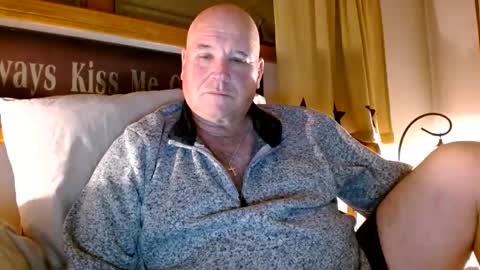 Mtn. Man online show from 11-14-25, 03:38