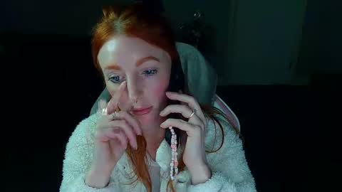 Red -  online show from 02-11-25, 03:08