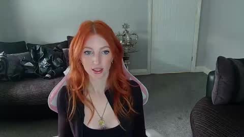 Red -  online show from 03-10-25, 02:37