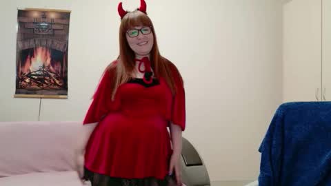 Snapshot of red_fox777 chatting on 02-06-26, 08:18 Lisa online show from 02-06-26, 08:18