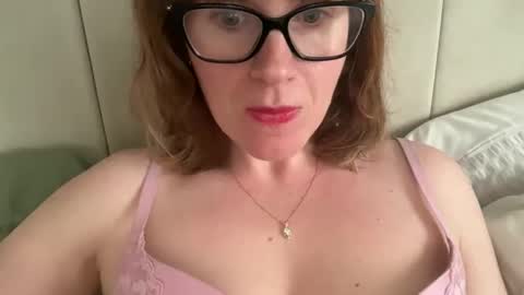 Rosie online show from 02-15-26, 01:20