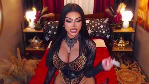 Snapshot of red_ivyy chatting on 10-17-25, 11:24 AsianRedivy online show from 10-17-25, 11:24