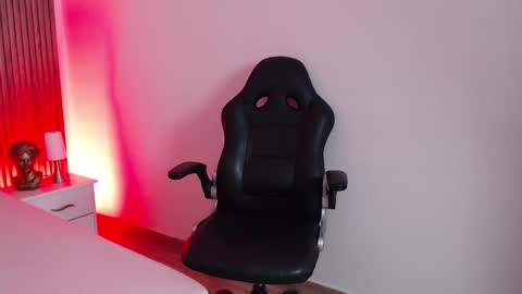 Kitty online show from 10-18-25, 10:21