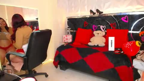 Snapshot of red_moon_1 chatting on 02-27-25, 03:25 Luna online show from 02-27-25, 03:25
