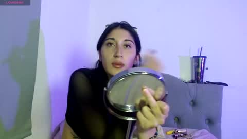 IG   OF red moonn online show from 10-21-25, 06:03