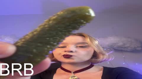 QUEEN OF EVIL online show from 02-26-25, 08:26