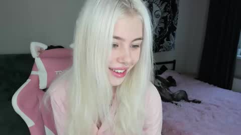 Erika online show from 11-09-25, 08:34