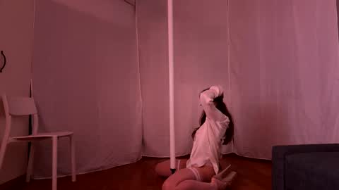 Red Couple Tube online show from 01-19-25, 08:30