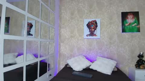 reddoll_eup69 online show from 09-23-25, 08:56