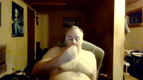 Snapshot of reddragon1195 chatting on 12-02-24, 03:04 reddragon1195 online show from 12-02-24, 03:04
